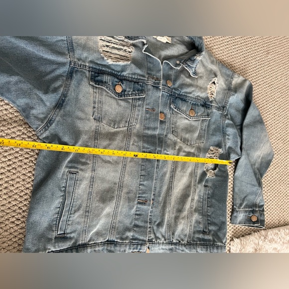 Distressed denim jacket - Picture 5 of 8